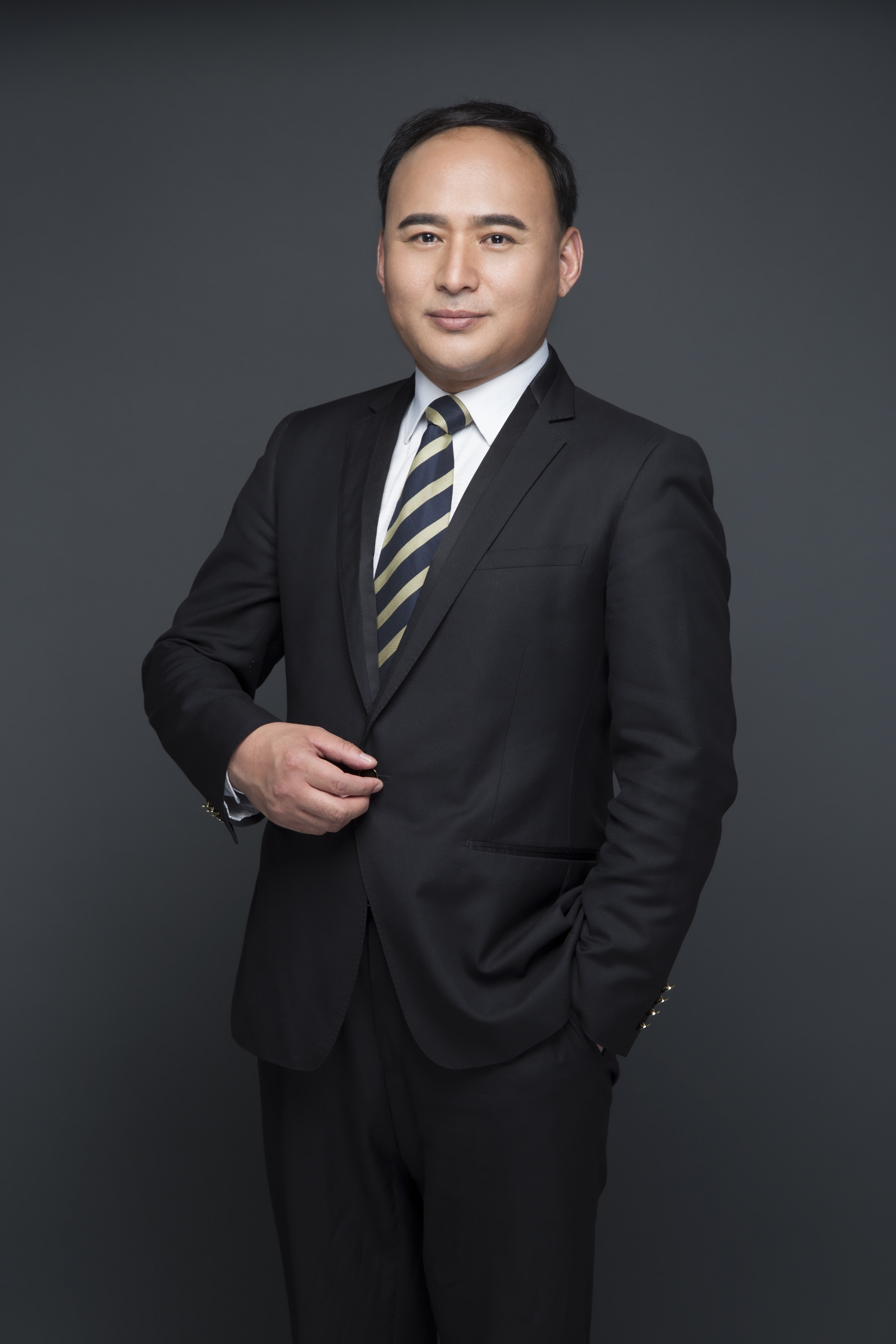 程华英执行创意总监